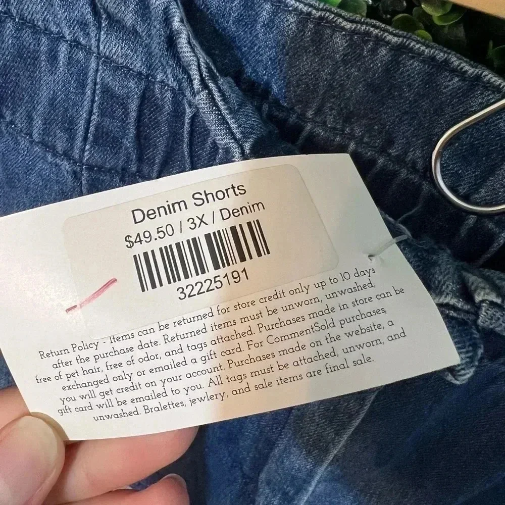 Boutique Denim Shorts - 3X NWT - Picture 5 of 9